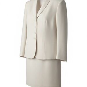 Elegant Cream Le Suit Skirt Suit